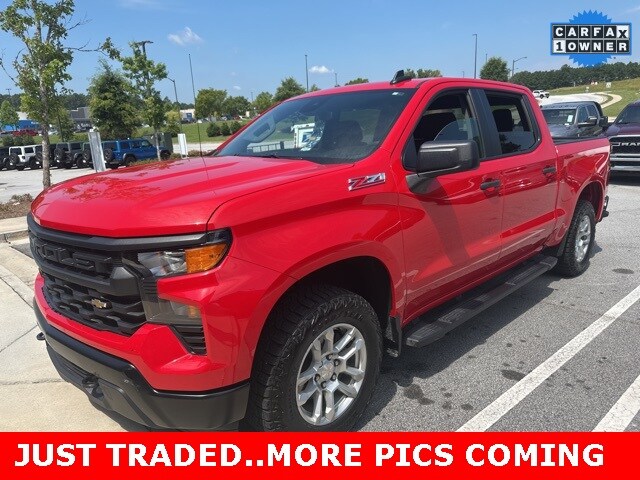 2024 Chevrolet Silverado 1500 photo 2