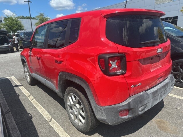 2023 Jeep Renegade Latitude Upland photo 3