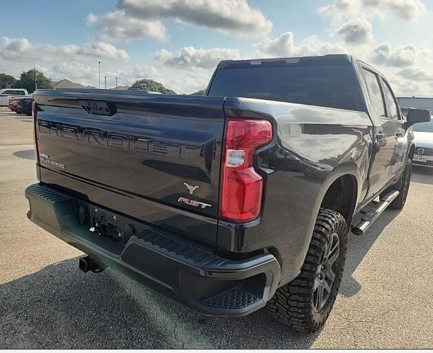 2023 Chevrolet Silverado 1500 RST photo 4
