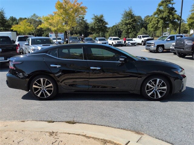 2023 Nissan Maxima SV photo 2