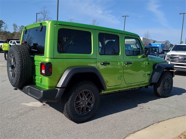 2025 Jeep Wrangler Sport S photo 4