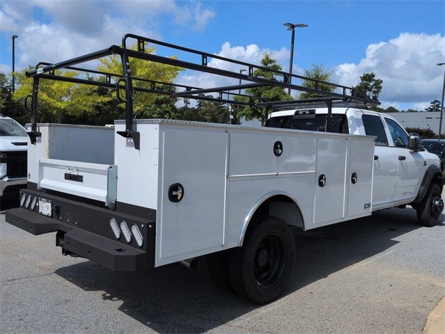 2025 Ram 5500 Tradesman photo 4