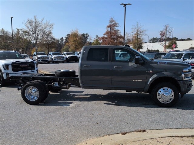 2026 Ram 5500 photo 2