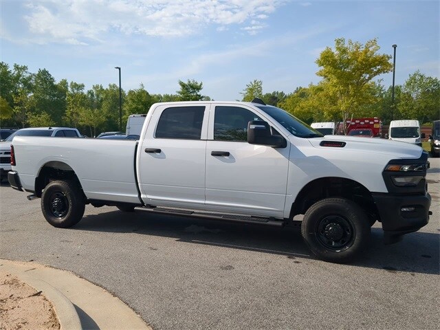 2025 Ram 2500 Tradesman photo 2
