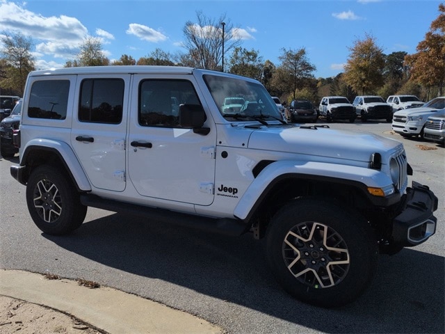 2026 Jeep Wrangler 4-Door Sahara's photo