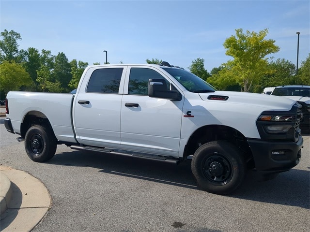2025 Ram 2500 Tradesman photo 2