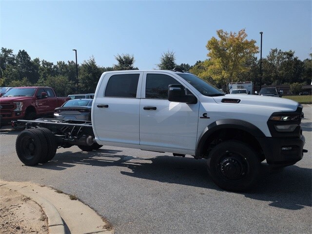 2026 Ram 4500 Tradesman photo 2