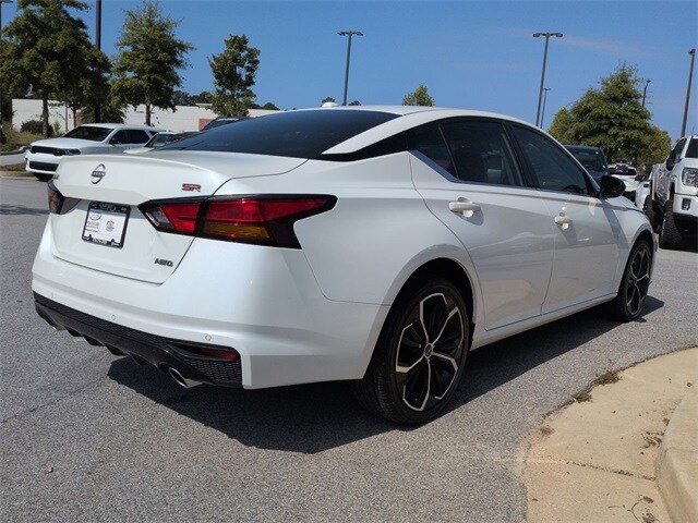 2024 Nissan Altima 2.5 SR photo 4