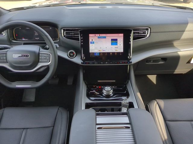 2025 Jeep Wagoneer Series II - Photo 14