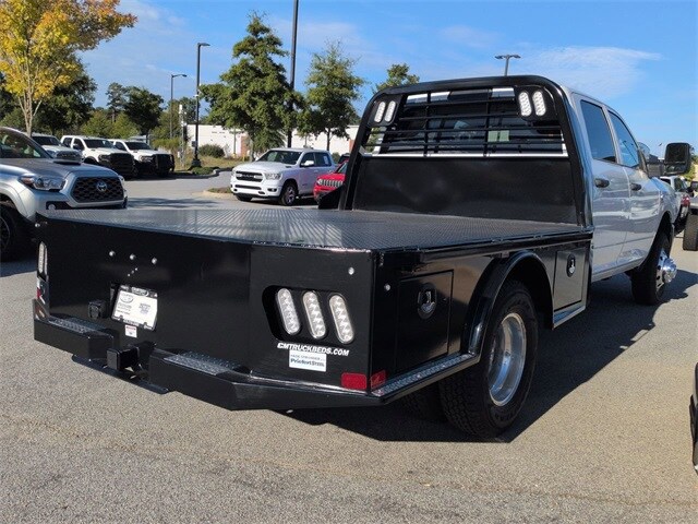 2025 Ram 3500 Tradesman photo 3