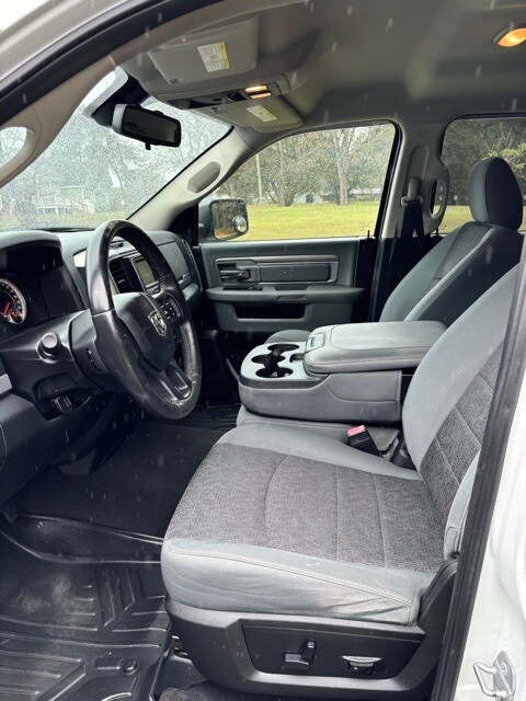 2016 Ram 1500 Big Horn photo 4