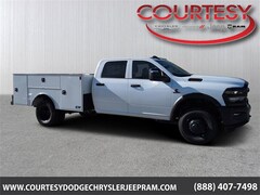 2025 Ram 3500 Chassis Cab 3500 TRADESMAN CREW CAB CHASSIS 4X4 60' CA Pickup