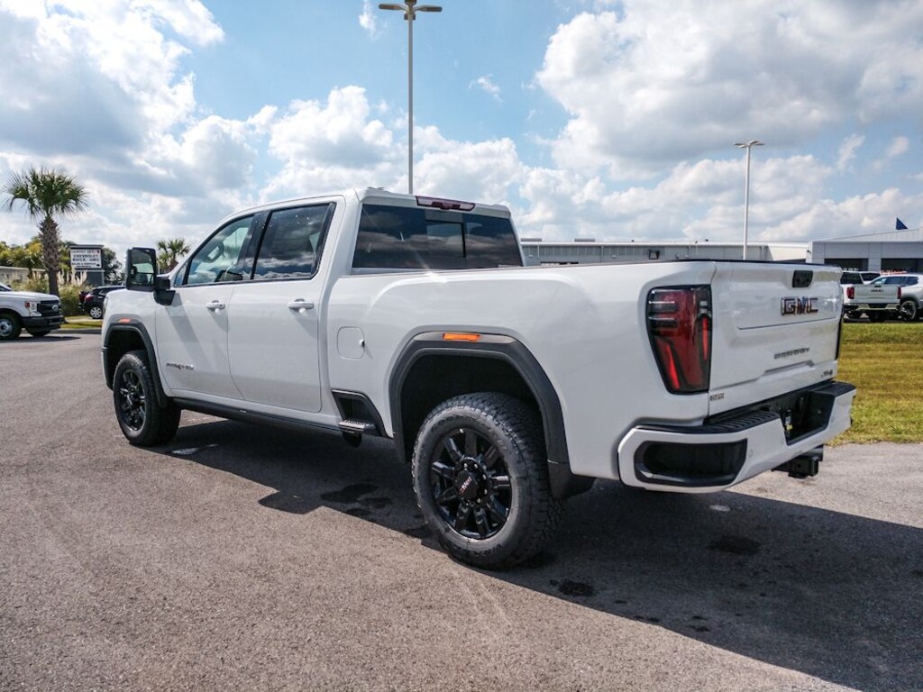 New 2025 GMC Sierra 2500 HD AT4 Truck Crew Cab