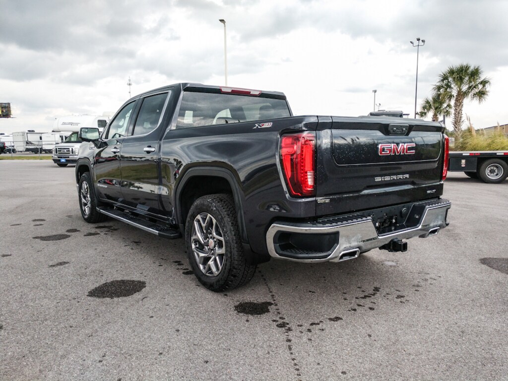 New 2026 GMC Sierra 1500 SLT Truck Crew Cab