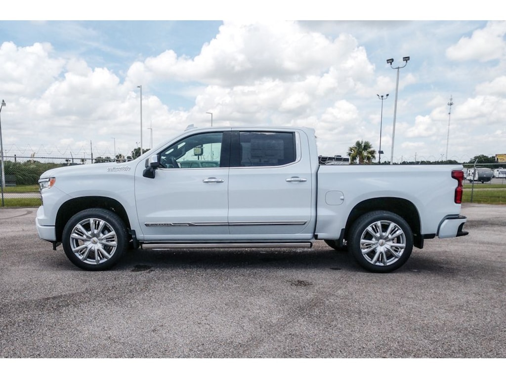 New 2026 Chevrolet Silverado 1500 High Country Truck Crew Cab