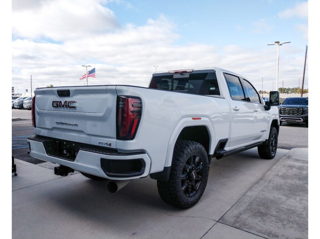 New 2026 GMC Sierra 2500 HD AT4 Truck Crew Cab