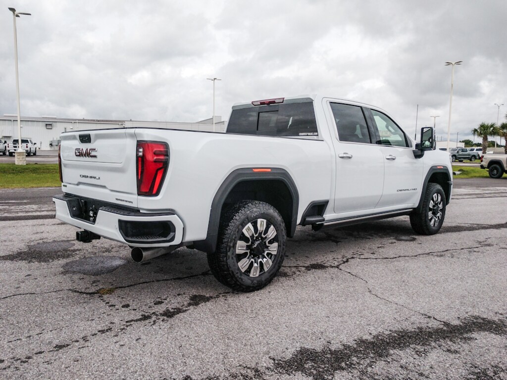 New 2026 GMC Sierra 2500 HD Denali Truck Crew Cab
