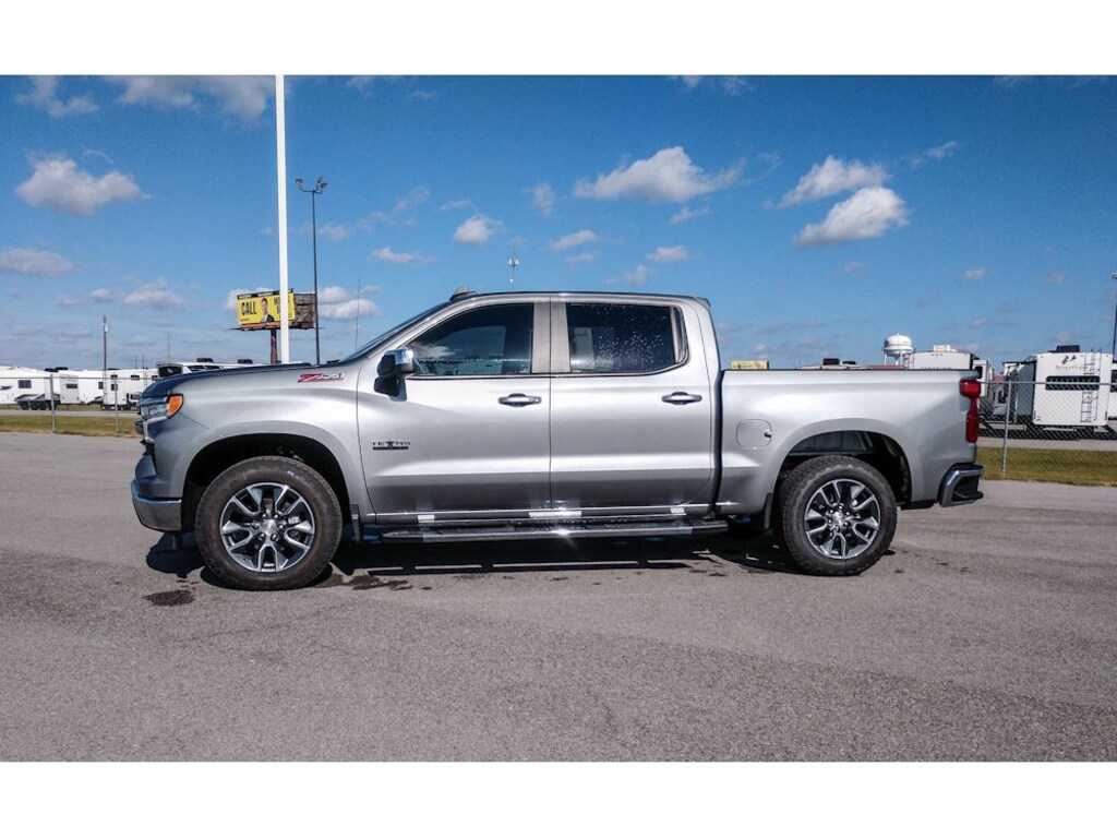 New 2026 Chevrolet Silverado 1500 LT w/1LT Truck Crew Cab