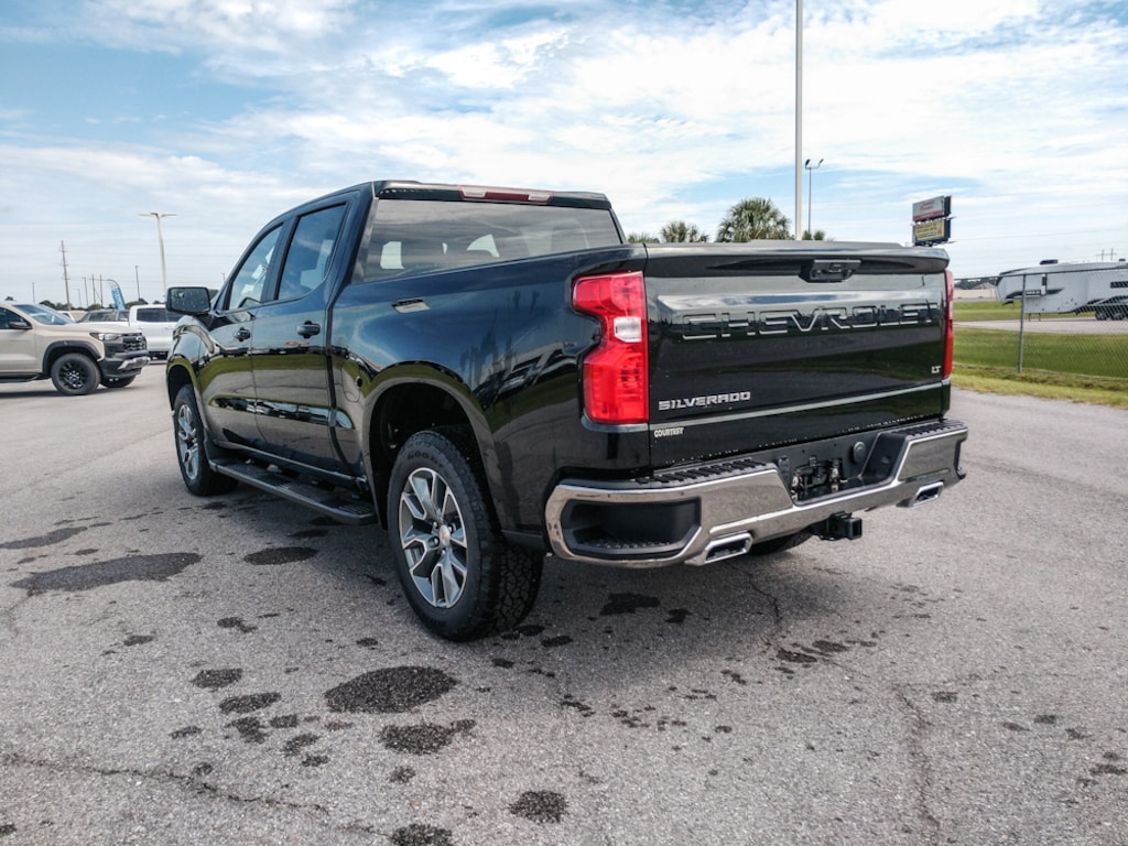New 2026 Chevrolet Silverado 1500 LT w/1LT Truck Crew Cab