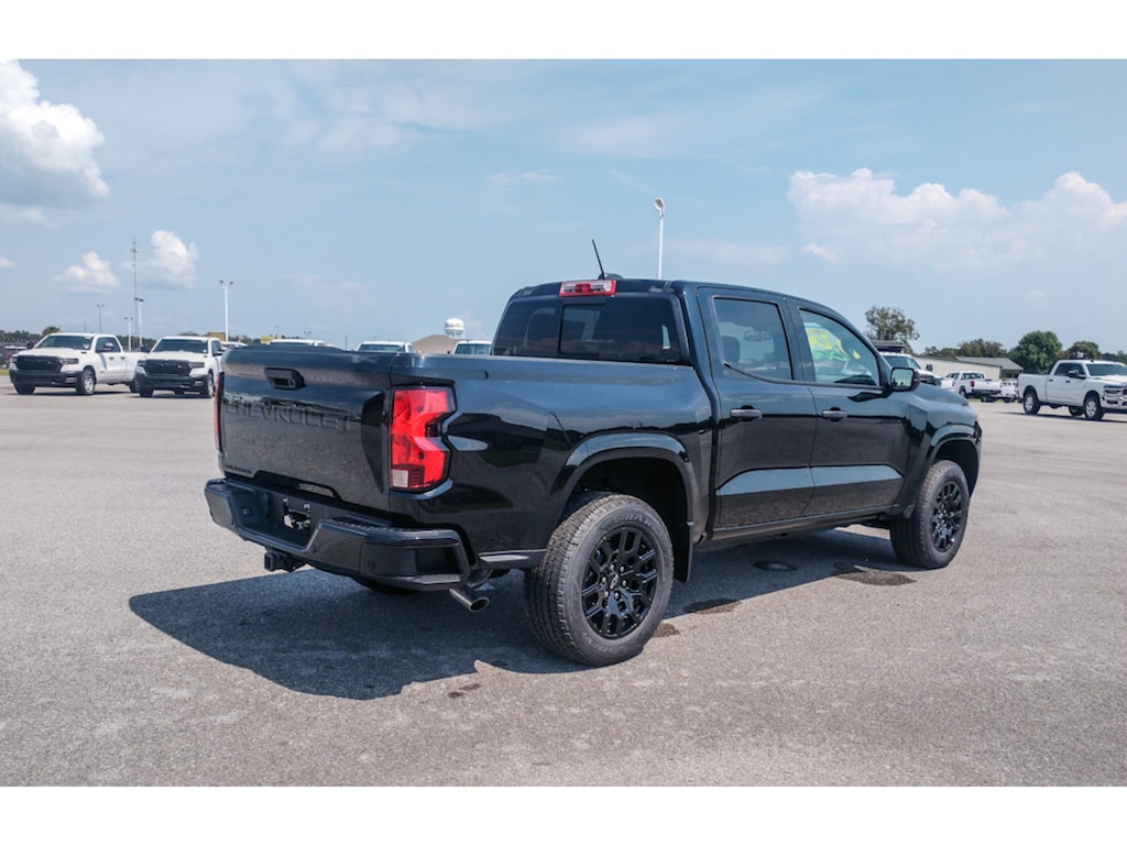 New 2026 Chevrolet Colorado WT Truck Crew Cab