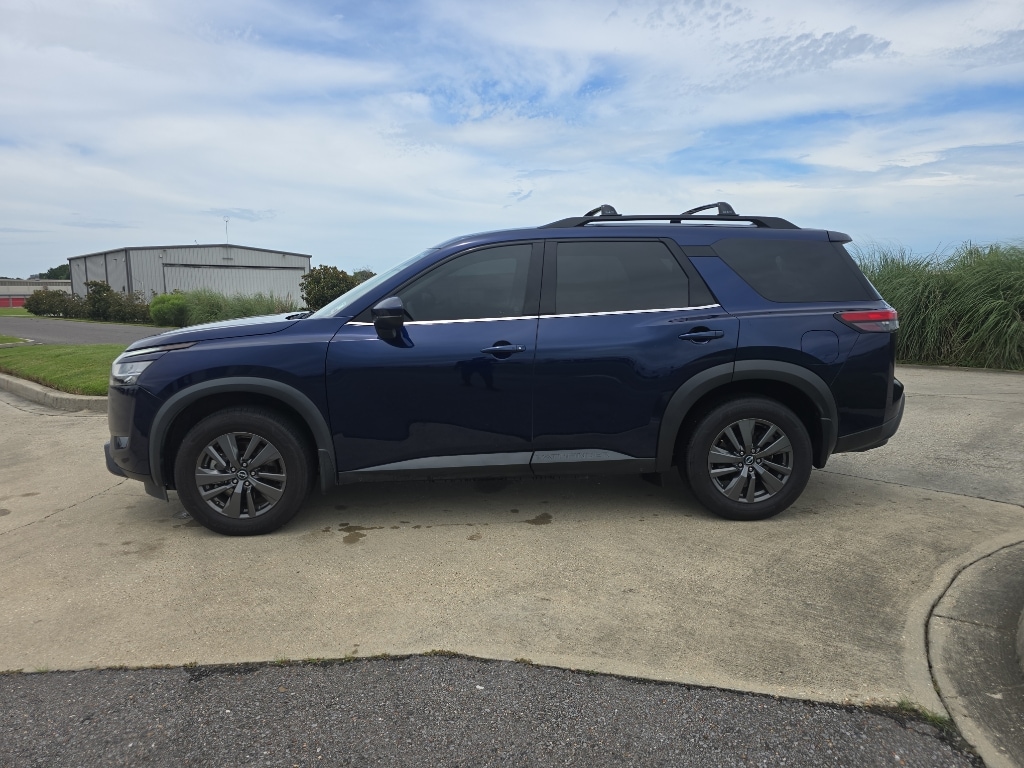 Used 2022 Nissan Pathfinder SV SUV