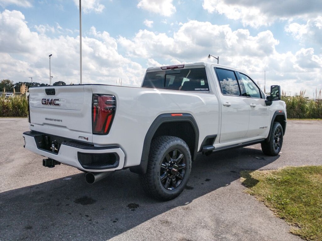New 2025 GMC Sierra 2500 HD AT4 Truck Crew Cab