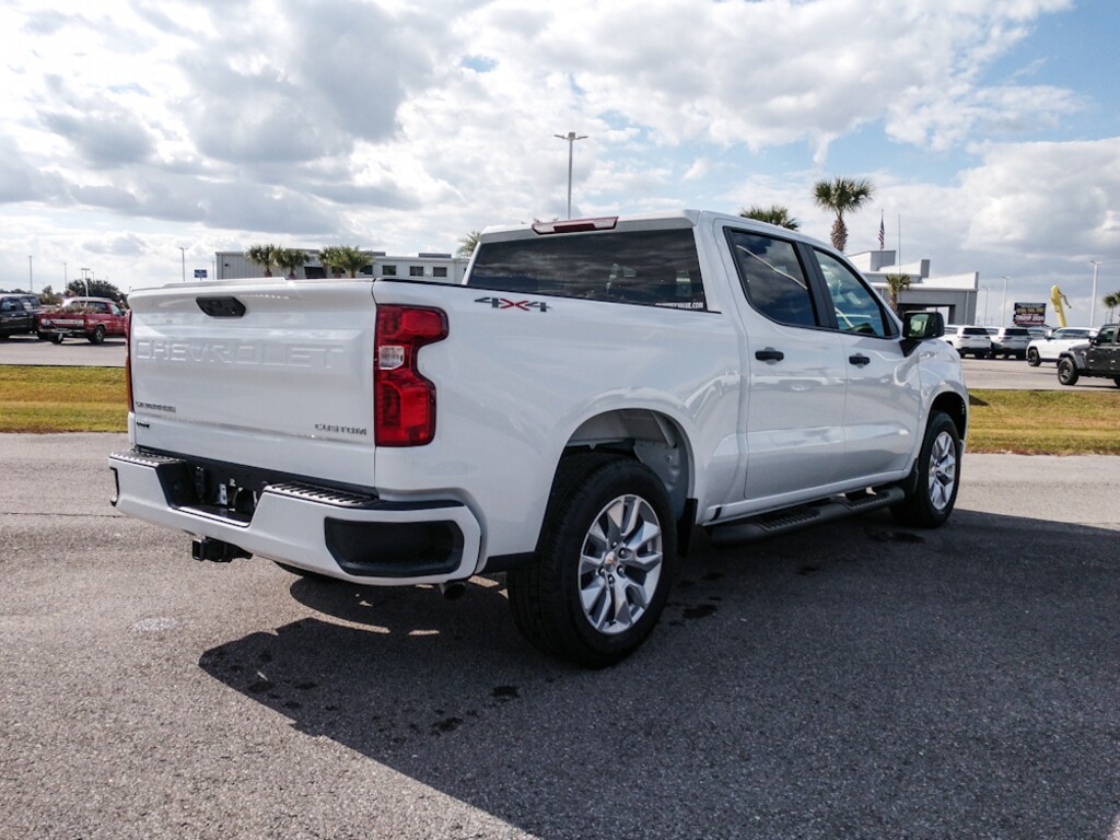 New 2026 Chevrolet Silverado 1500 Custom Truck Crew Cab