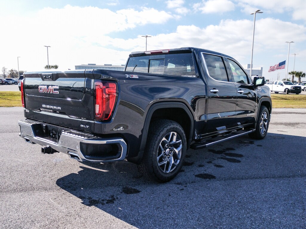 New 2026 GMC Sierra 1500 SLT Truck Crew Cab