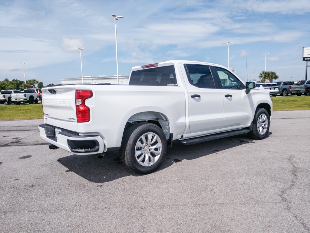 New 2026 Chevrolet Silverado 1500 Custom Truck Crew Cab