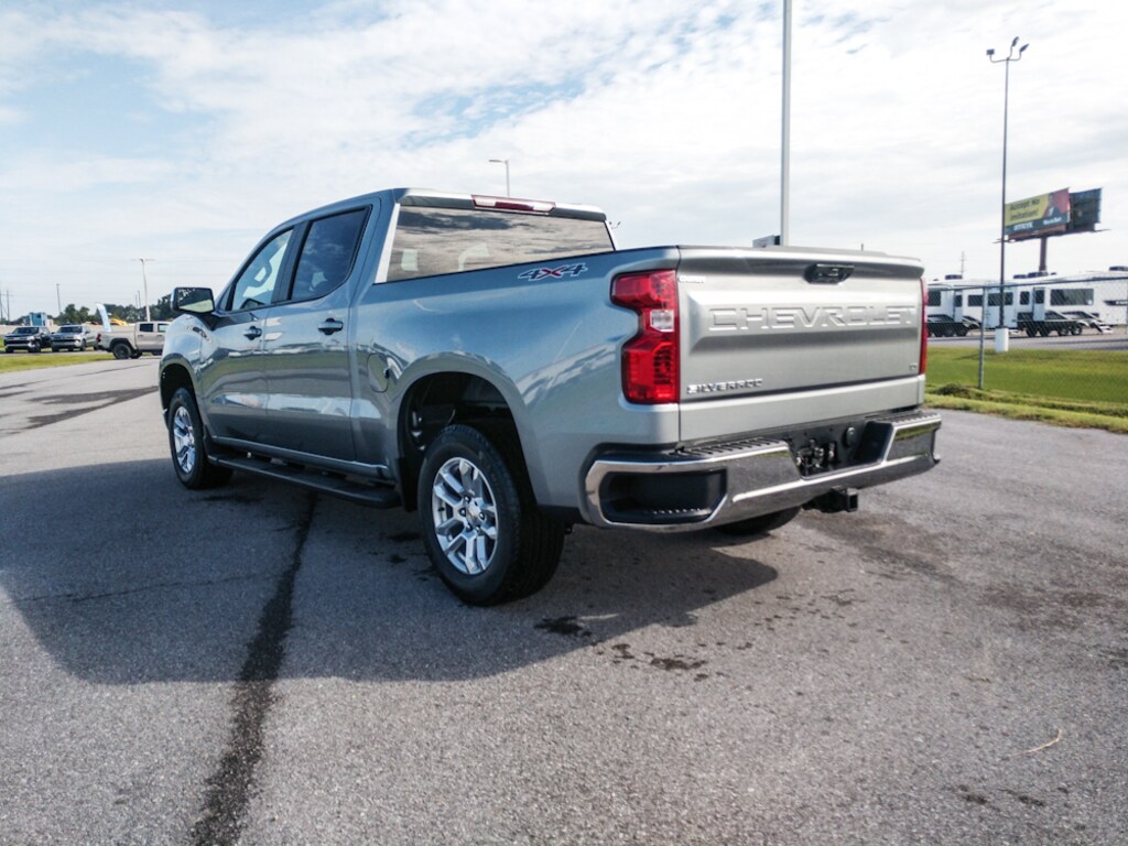 New 2026 Chevrolet Silverado 1500 LT w/1LT Truck Crew Cab