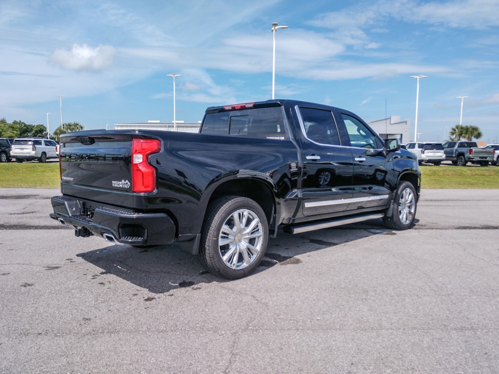 New 2026 Chevrolet Silverado 1500 High Country Truck Crew Cab