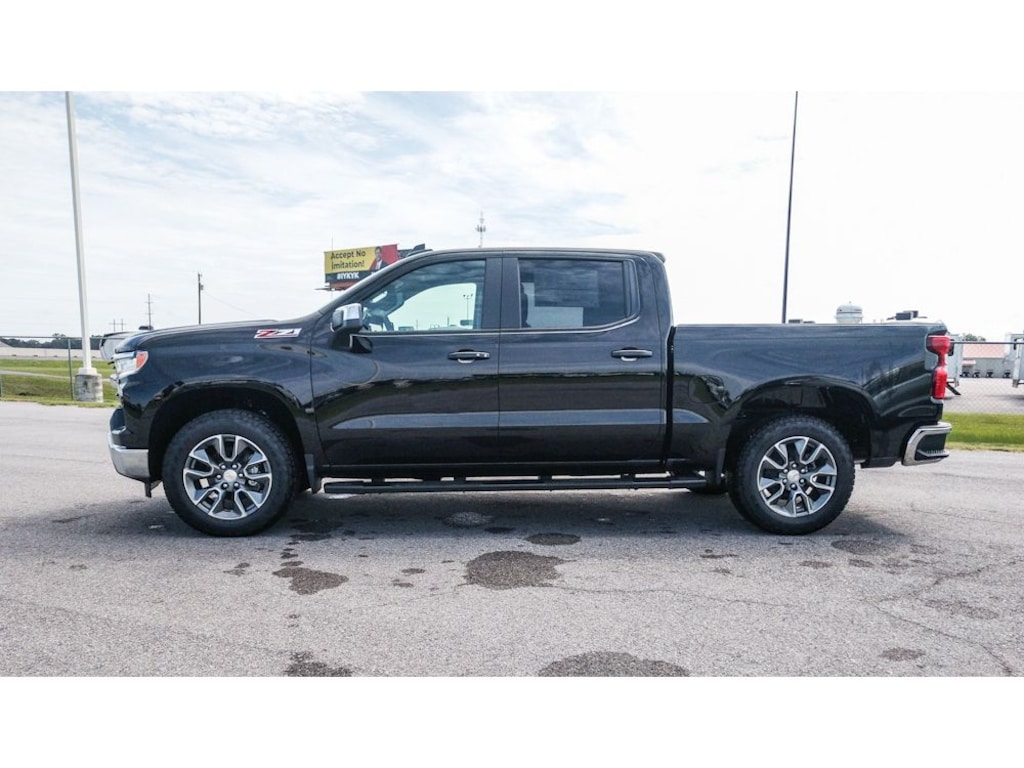 New 2026 Chevrolet Silverado 1500 LT w/1LT Truck Crew Cab
