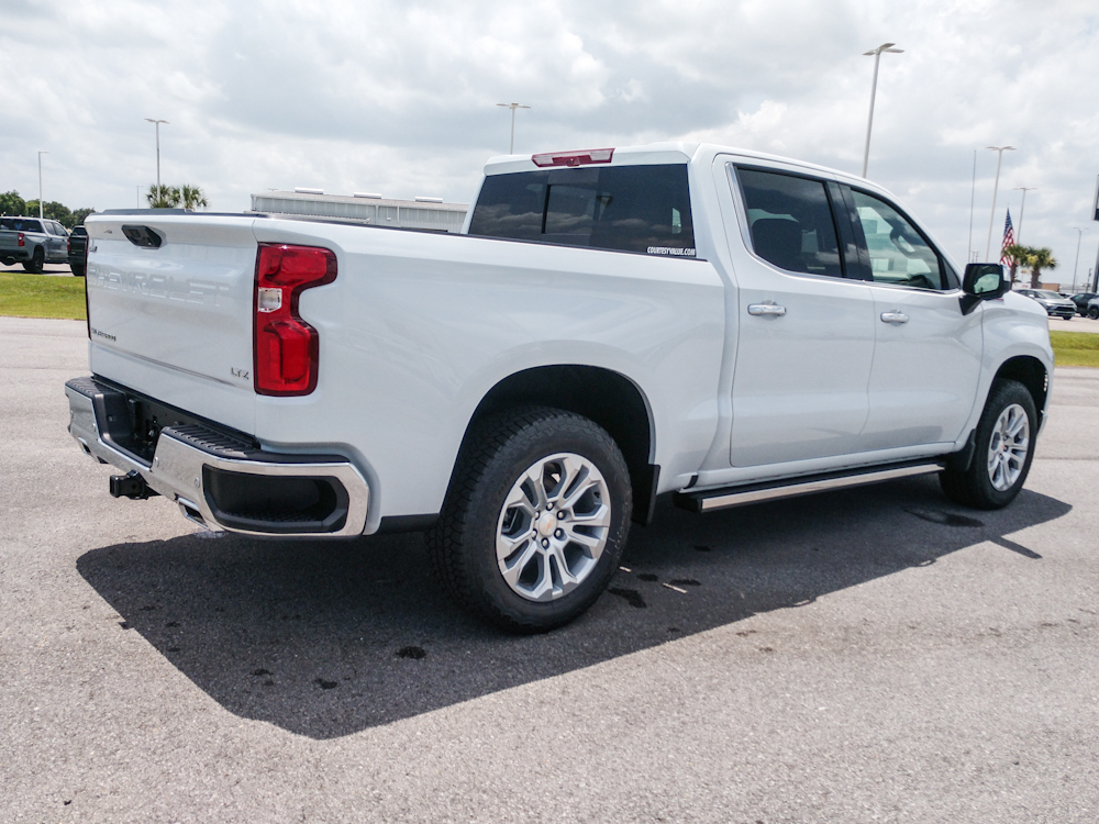 New 2026 Chevrolet Silverado 1500 LTZ Truck Crew Cab