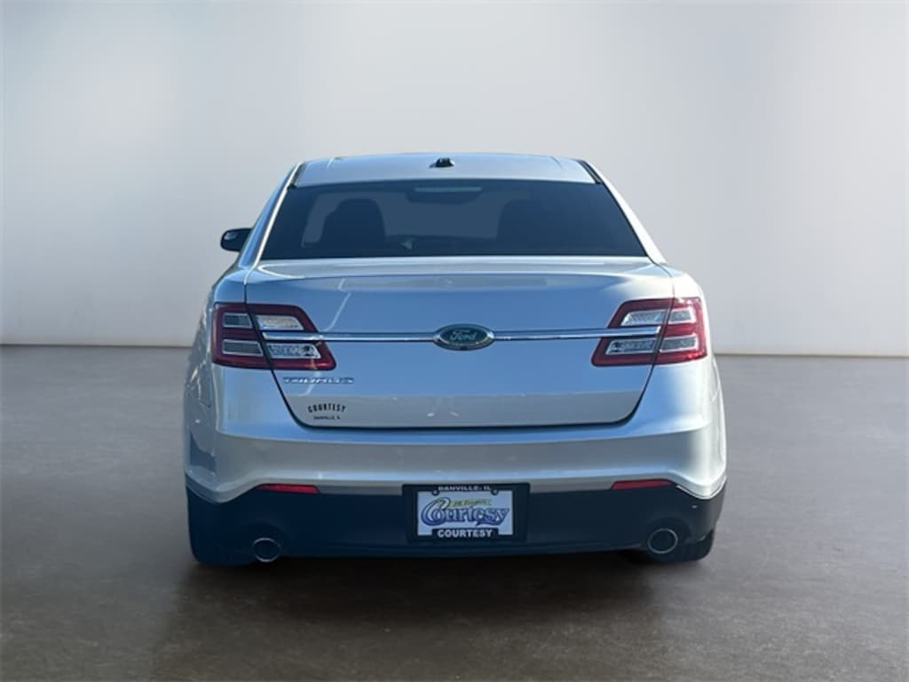 Used 2017 Ford Taurus SE Sedan