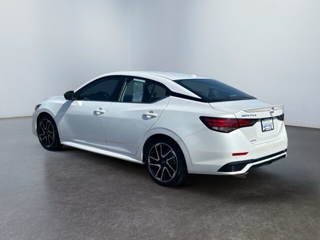 2024 Nissan Sentra SR photo 3