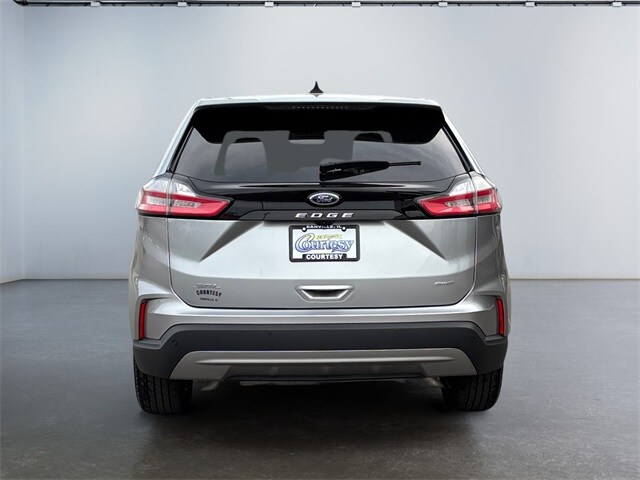 2023 Ford Edge SEL photo 4