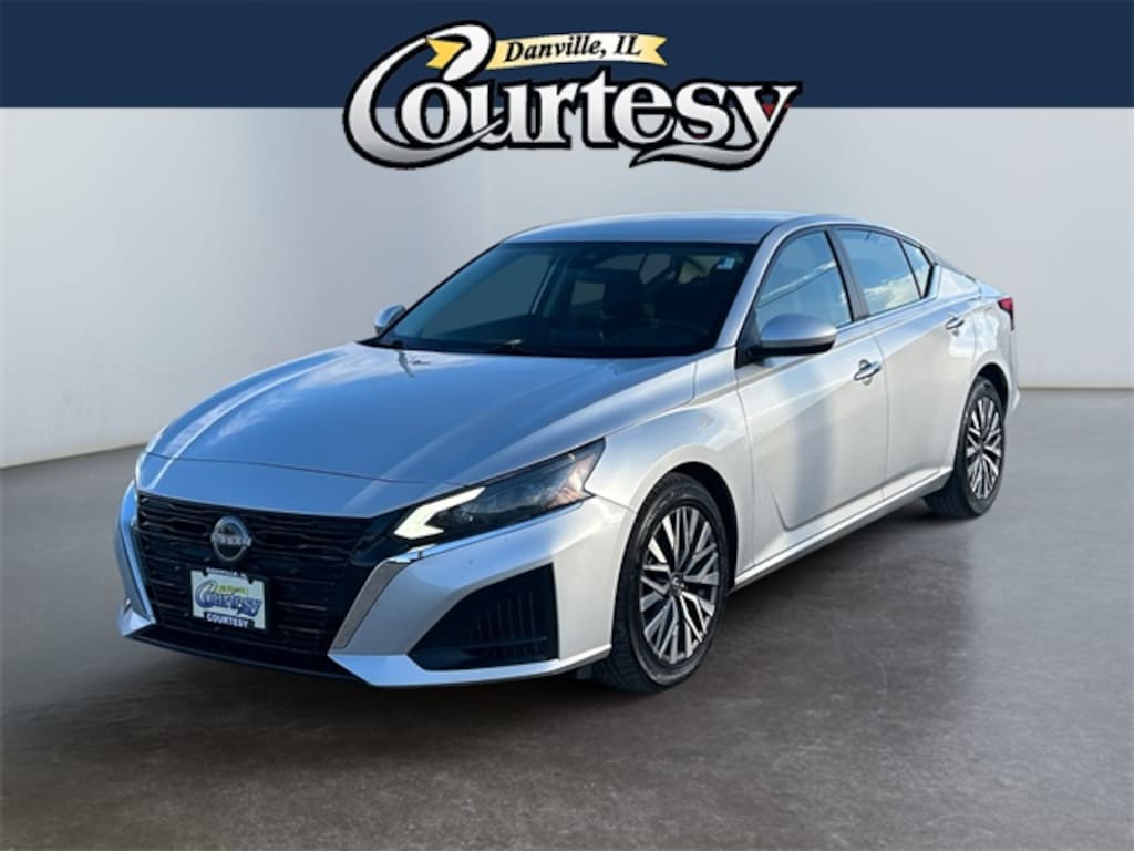 Used 2023 Nissan Altima 2.5 SV Sedan