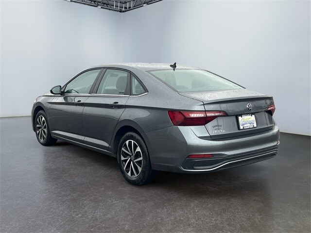 2024 Volkswagen Jetta 1.5T S photo 3