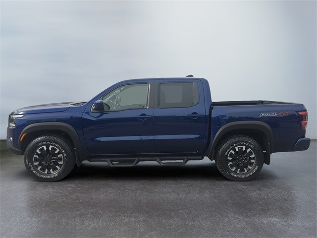 2023 Nissan Frontier PRO-4X photo 2
