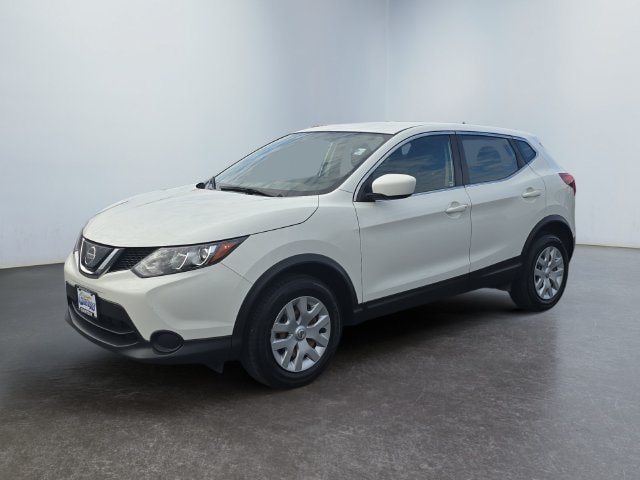 Used 2019 Nissan Rogue Sport S with VIN JN1BJ1CR4KW338865 for sale in Danville, IL