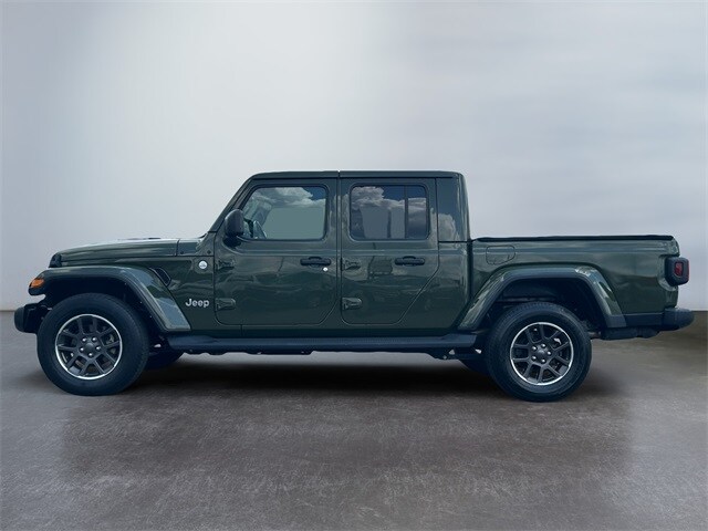2021 Jeep Gladiator Overland photo 2