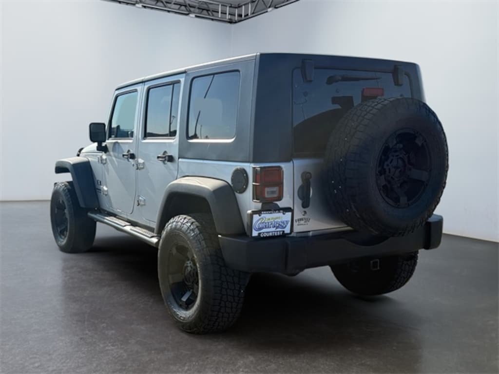 Used 2009 Jeep Wrangler Unlimited X SUV