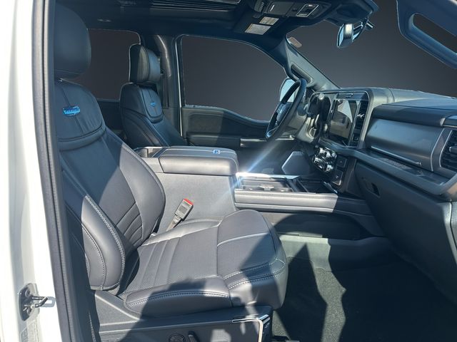 2025 Ford F-250 Super Duty Platinum - Photo 15