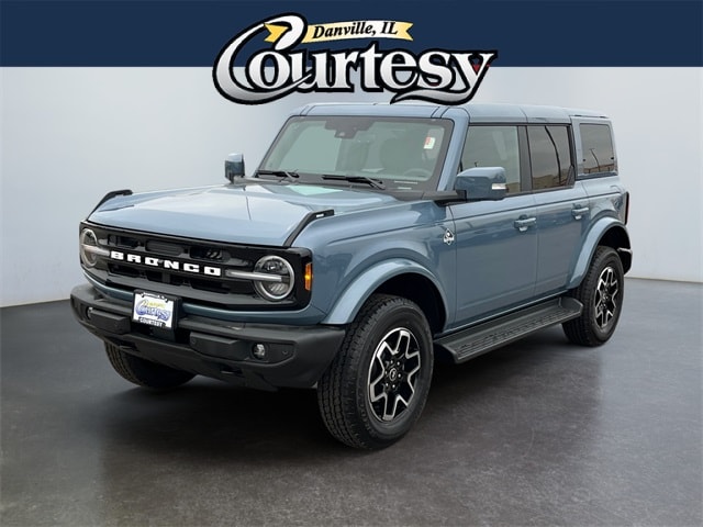 2025 Ford Bronco 4-Door Outer Banks's photo