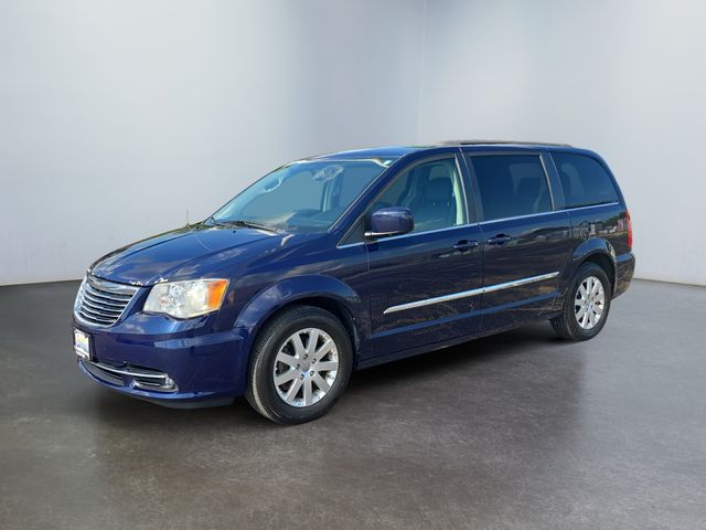 2016 Chrysler Town & Country Touring FWD