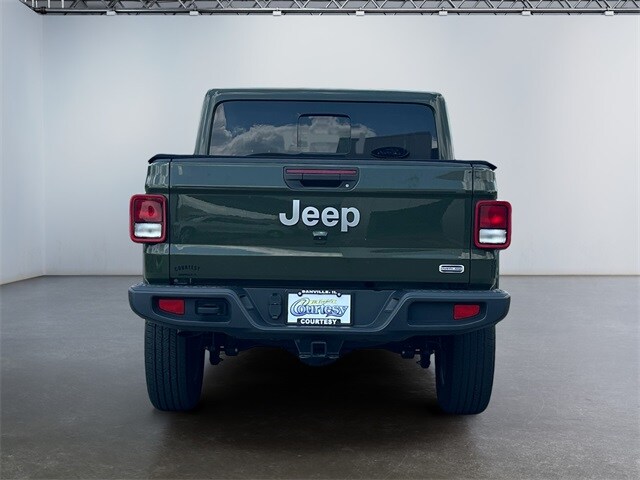 2021 Jeep Gladiator Overland photo 4