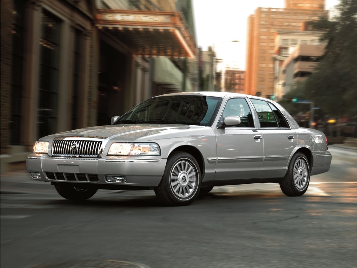 2009 Mercury Grand Marquis LS's photo