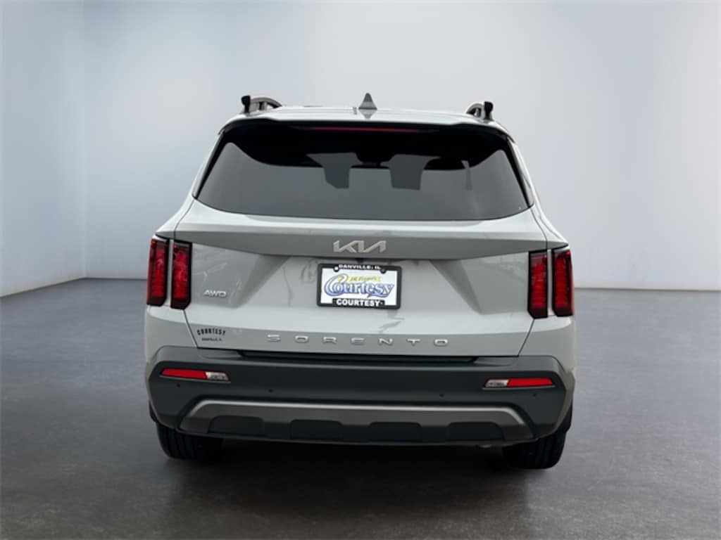 Used 2022 Kia Sorento S SUV