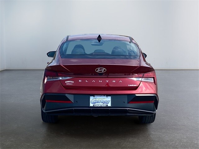 2024 Hyundai Elantra Limited photo 4