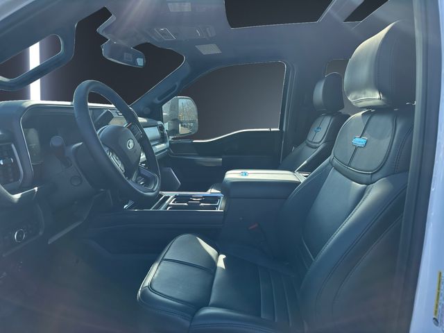 2025 Ford F-250 Super Duty Platinum - Photo 9